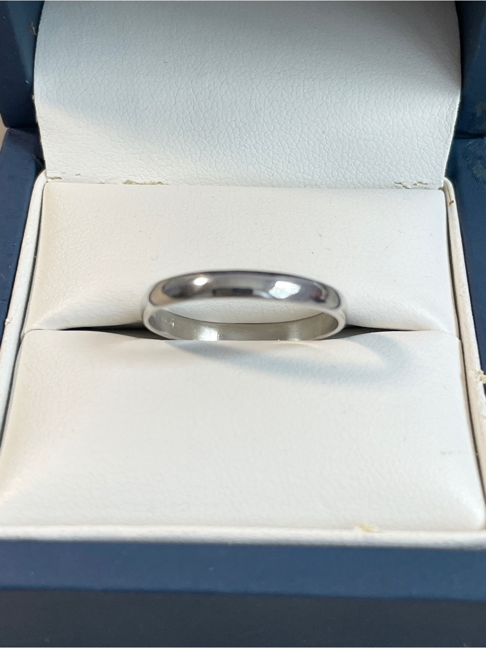Blue Nile Classic Wedding Ring In Platinum (3mm)